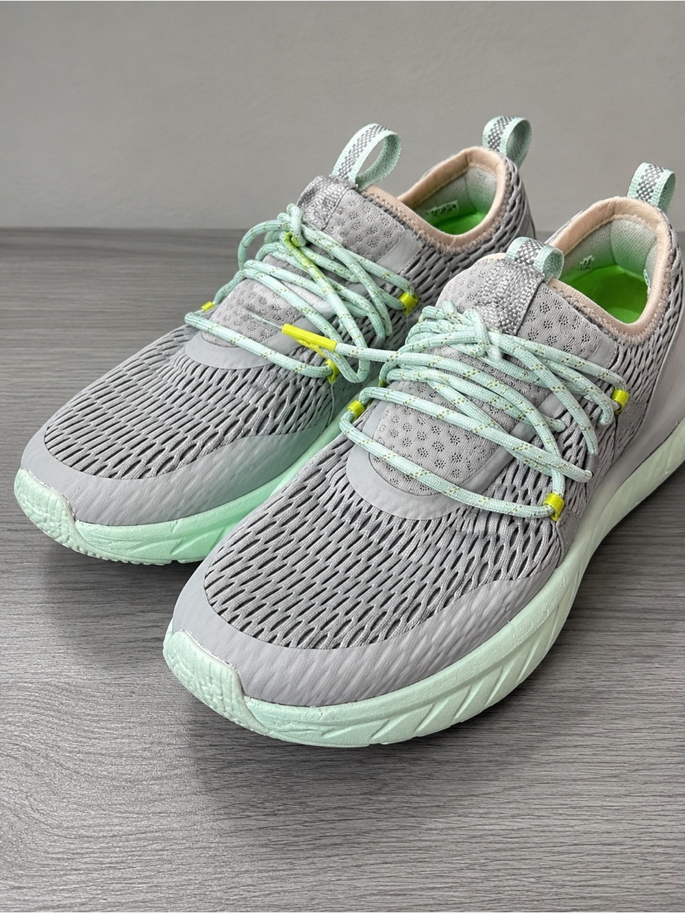 Sorel Kinetic Impact Light Gray & Mint Athletic Sneakers Women’s Size 9 Seafoam - Picture 3 of 12